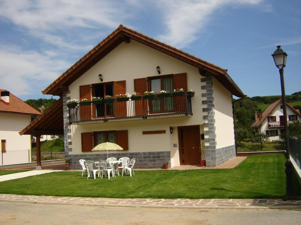 Casa Rural Irugoienea Hostal Espinal-Auzperri Exterior foto